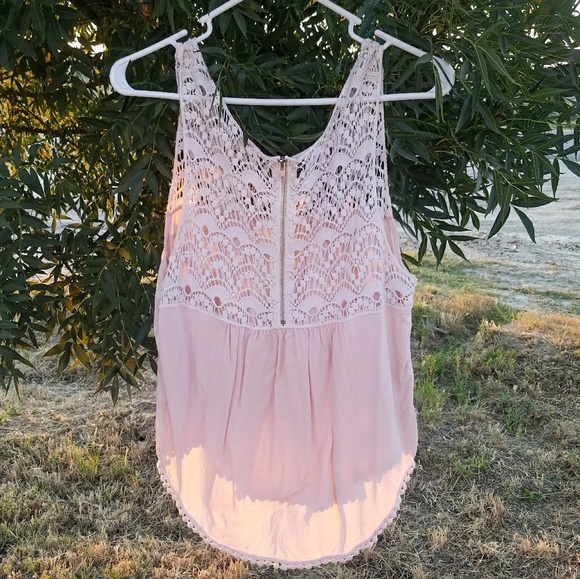 Light Pink Tank Top - Picture 2 of 3